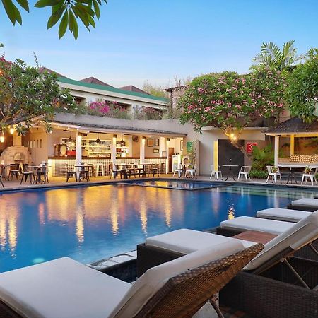 Sagara Villas And Suites Sanur By Ahm Buitenkant foto The swimming pool at the hotel