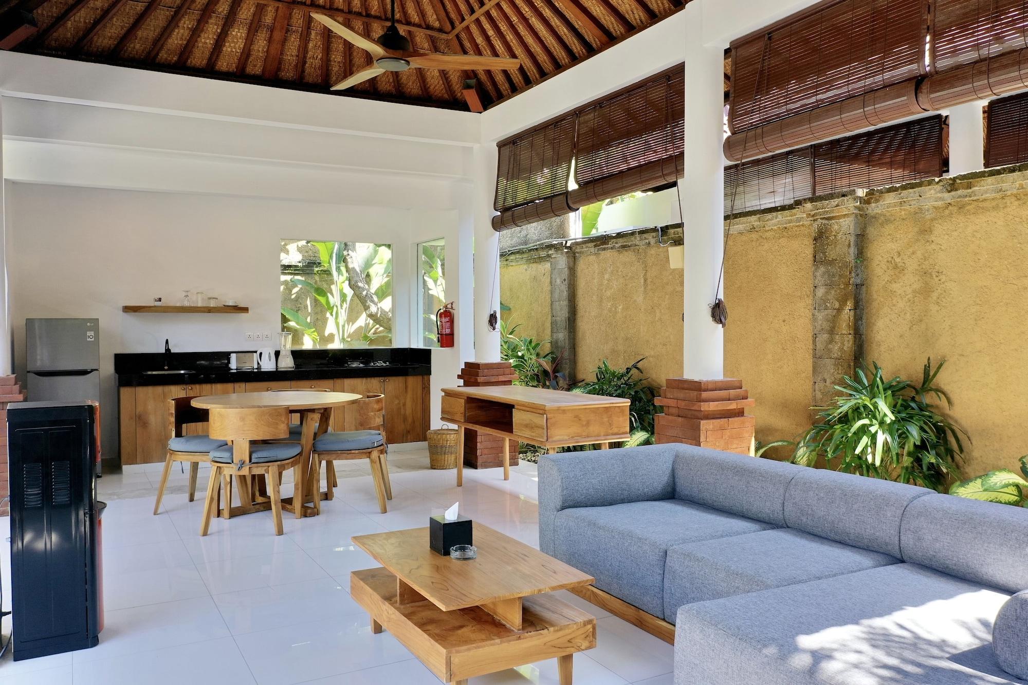 Sagara Villas And Suites Sanur By Ahm Buitenkant foto A villa in Bali