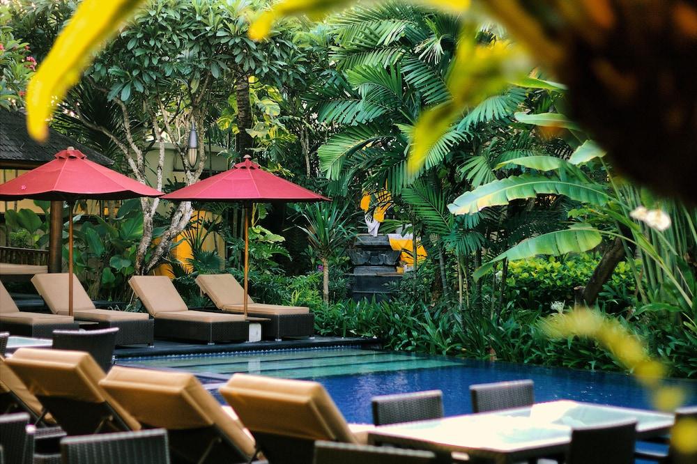 Sagara Villas And Suites Sanur By Ahm Buitenkant foto The swimming pool at the hotel